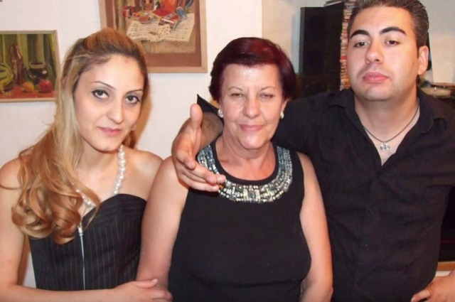 La mère de Vahan Martirosyan qui a fui l`Arménie pour l`Azerbaïdjan heurtée par une voiture à Erevan